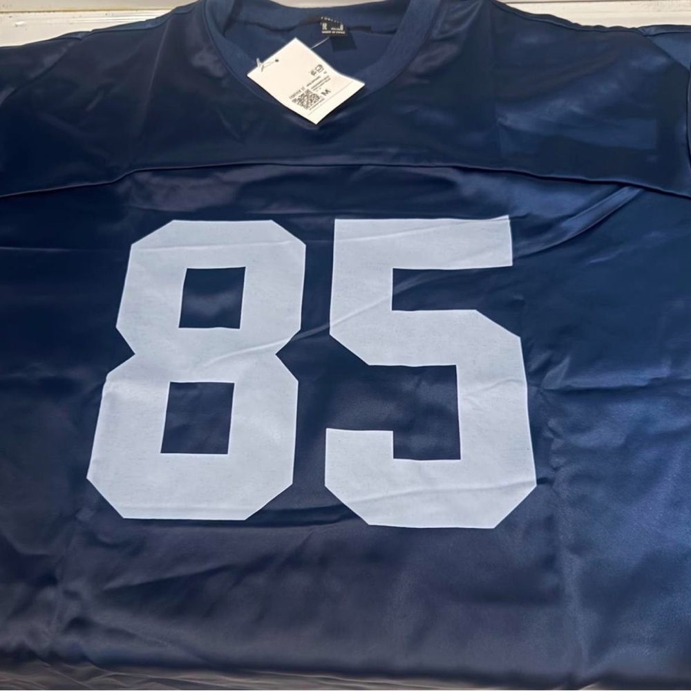 Forever 21 Dark Blue Men's Jersey with White Print